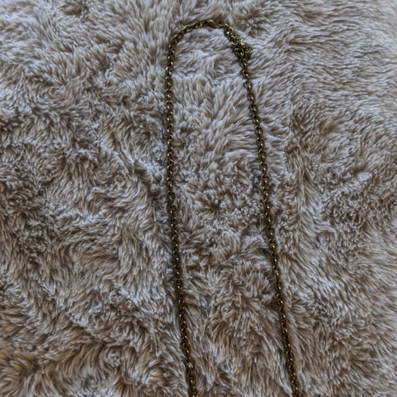 LAST CHANCE Deer necklace - Picture 3 of 6